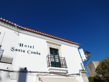 Hotel Santa Comba. fachada